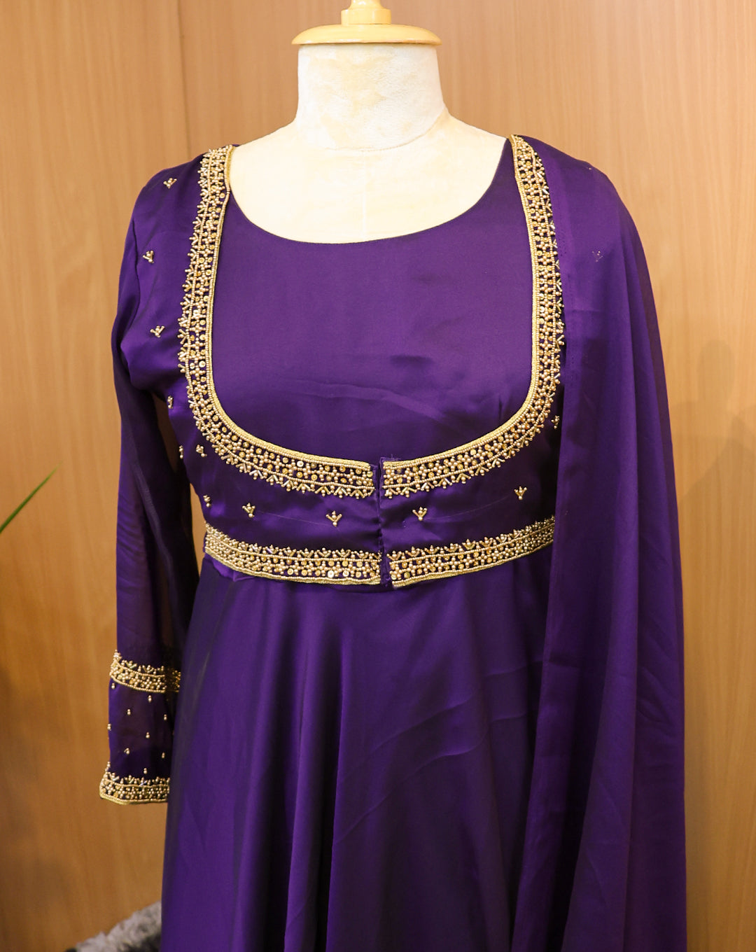 Step into timeless elegance with our Regal Violet Circular Maxi, paired with a majestic overcoat adorned in intricate golden detailing. Crafted for festive evenings, weddings, and special celebrations, this ensemble brings together traditional charm and contemporary sophistication. The rich purple hue and royal silhouette ensure all eyes are on you.
β¨ Fabric: Premium-quality material for comfort and grace
π Style: Floor-length circular maxi with detachable overcoat
π Detailing: Golden embellishments