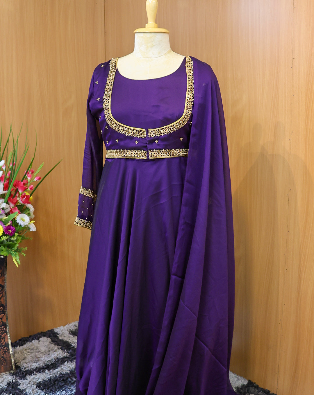 Step into timeless elegance with our Regal Violet Circular Maxi, paired with a majestic overcoat adorned in intricate golden detailing. Crafted for festive evenings, weddings, and special celebrations, this ensemble brings together traditional charm and contemporary sophistication. The rich purple hue and royal silhouette ensure all eyes are on you.
β¨ Fabric: Premium-quality material for comfort and grace
π Style: Floor-length circular maxi with detachable overcoat
π Detailing: Golden embellishments