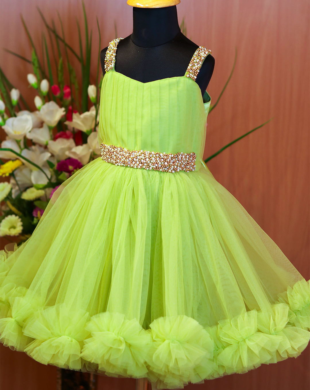 Delight in the magic of childhood with our Slime Tulle Baby Gown, designed to make every moment unforgettable. With layers of soft tulle and delicate sparkle, this gown is perfect for birthdays, photoshoots, and special occasions. Thoughtfully crafted by Hem Queen Baby Bliss, it's where elegance meets adorable charm.
π Design: Dreamy tulle layers with subtle shimmer
π Comfort Fit: Soft lining for all-day wear
π Occasions: Ideal for birthdays, milestone shoots & celebrations
π Available in Custom Sizes