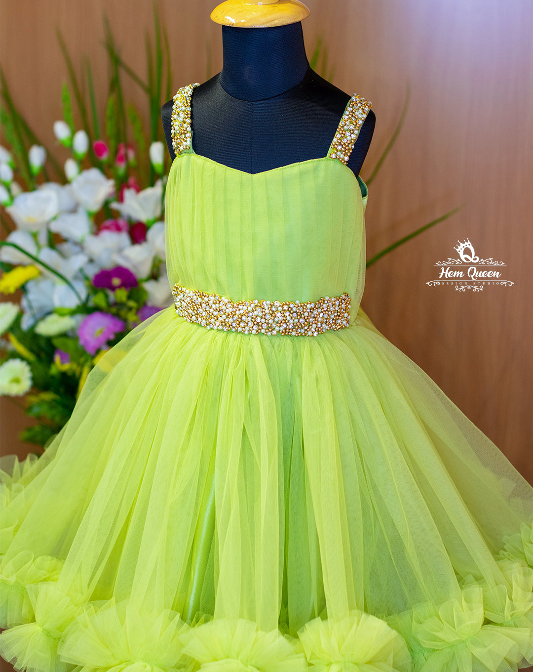 Delight in the magic of childhood with our Slime Tulle Baby Gown, designed to make every moment unforgettable. With layers of soft tulle and delicate sparkle, this gown is perfect for birthdays, photoshoots, and special occasions. Thoughtfully crafted by Hem Queen Baby Bliss, it's where elegance meets adorable charm.
π Design: Dreamy tulle layers with subtle shimmer
π Comfort Fit: Soft lining for all-day wear
π Occasions: Ideal for birthdays, milestone shoots & celebrations
π Available in Custom Sizes