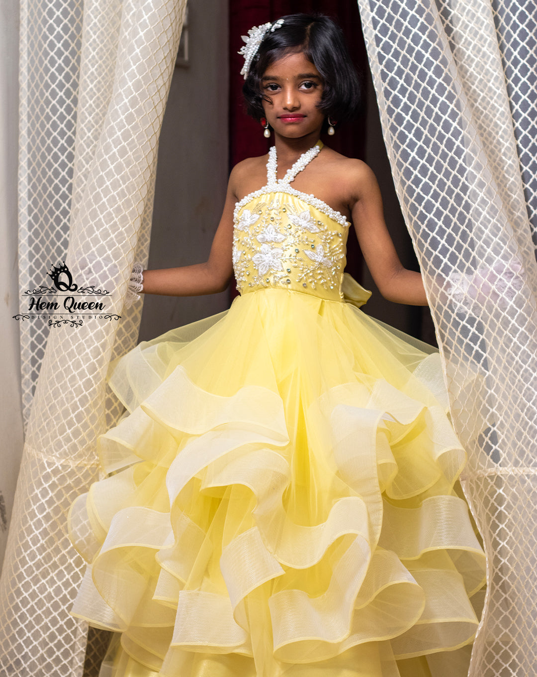 โจ Let your little one own the look with timeless elegance! ๐ผ
This sunshine yellow tulle ball gown is a stunning blend of charm and sophistication. Designed with multiple layers of soft tulle, delicate pearl embellishments, and an intricately styled bodice, it's perfect for birthdays, photoshoots, pageants, or any royal celebration. ๐๐
Crafted exclusively by Hemqueen Design Studio, this gown is made to measure for your princessโs perfect fit.
Key Features:
Color: Sunshine Yellow with White Tulle Layers