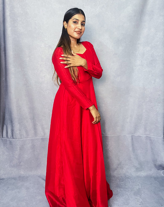 Hemqueen Crimson Maxi Gown - Bold Vibrant Style for Endless Vibes