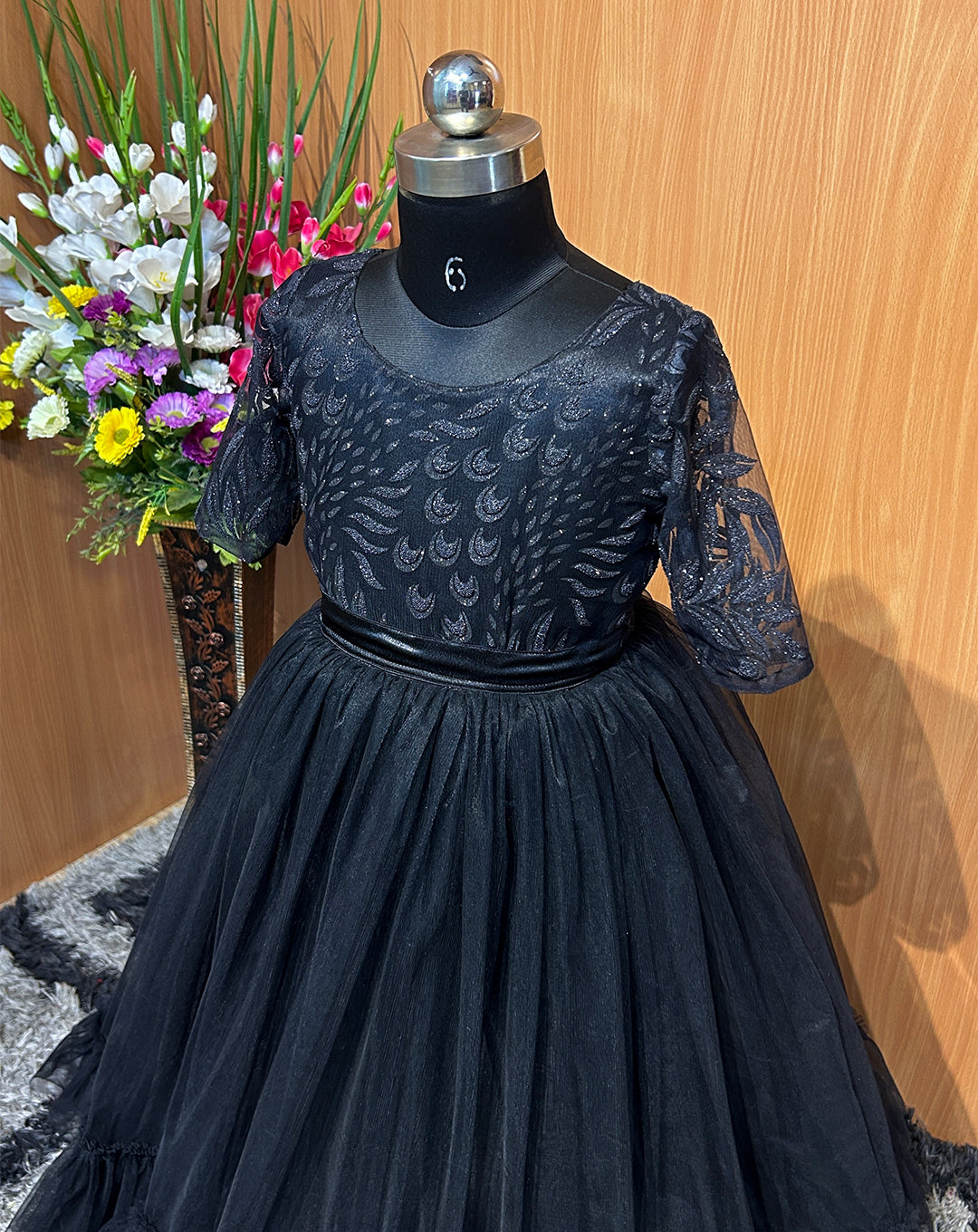 Black Tulle Gown - Graceful Lace Bodice & Flowy Layers for Little Princesses