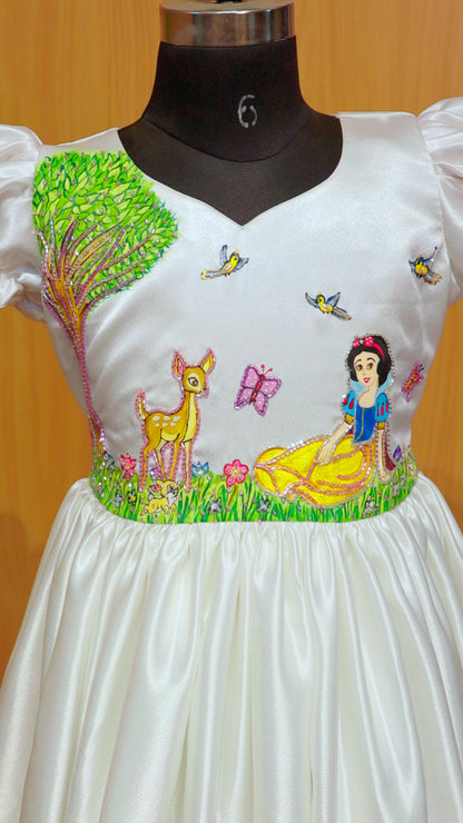 Fairy Tale Gowns White - Enchanted Designs for Little Princesses