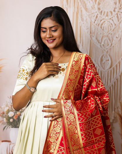 Hemqueen Elegant Pleated Maxi with Floral Embroidery - Ivory