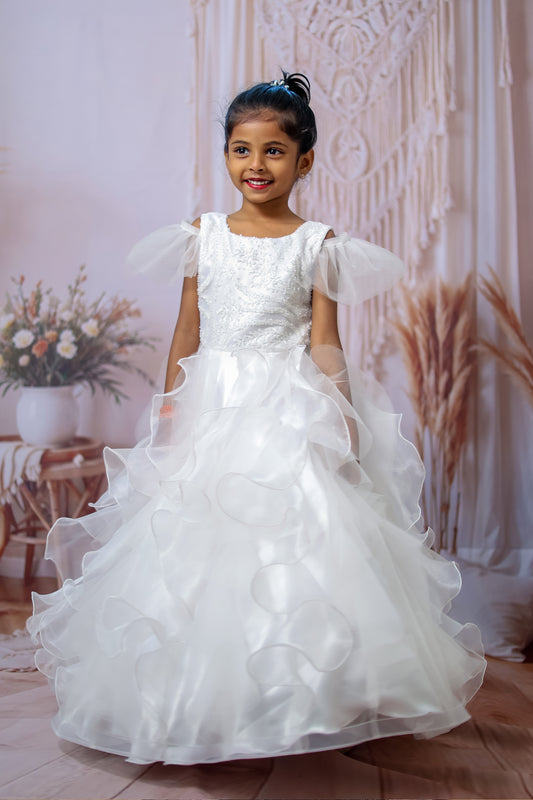 White Lace Princess Gown – Royal Elegance for Your Little One